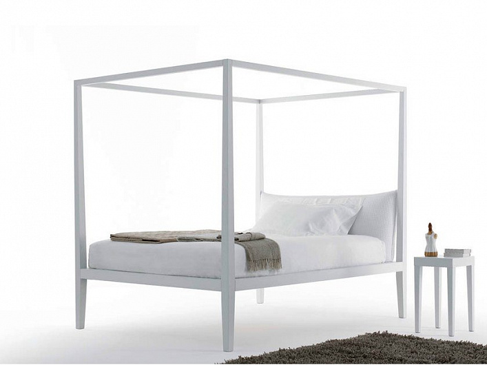 Кровать Casamania & Horm Moheli canopy