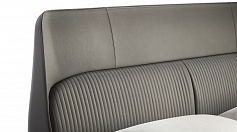 Кровать Poltrona Frau Coupè de luxe