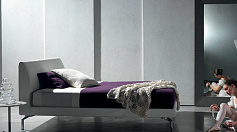 Кровать Poltrona Frau Eosonno